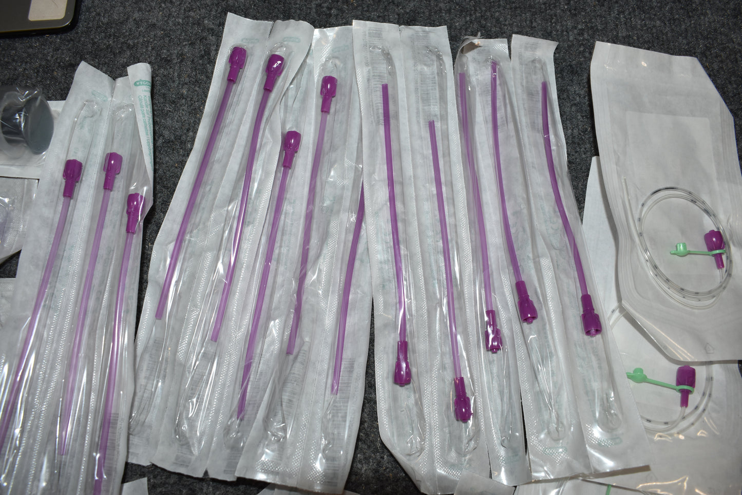 VYGON Nutrisafe2 feeding systems for neonates / preemies lot of Sampling Straws, 60cc Syringes, 6Fr NG tubes
